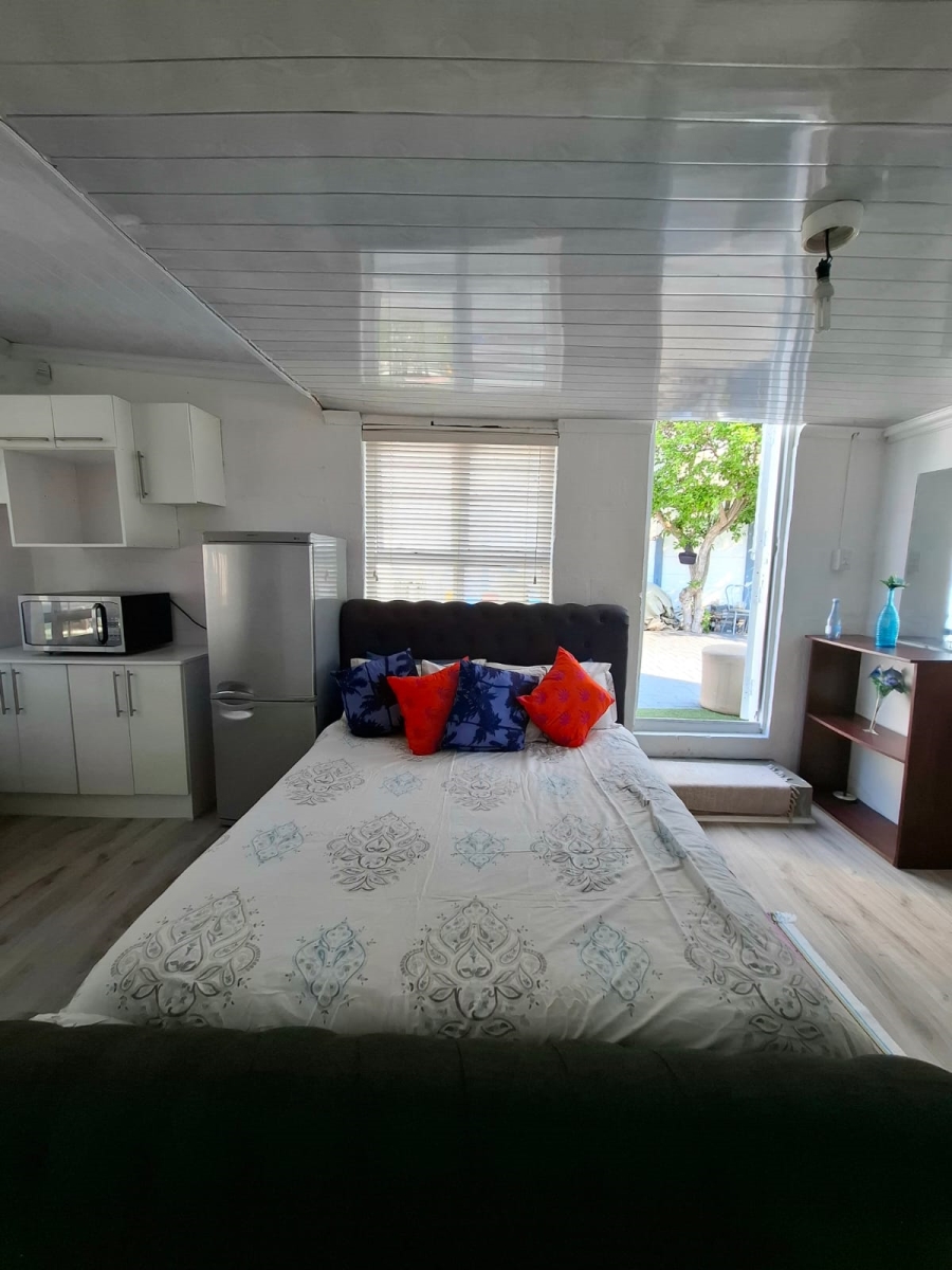 1 Bedroom Property for Sale in Edgemead Western Cape